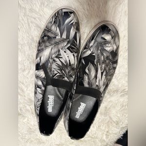 Men’s unlisted belton slip on shoes tropical print‎ size 12m